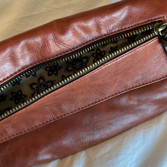 NWOT. SHIRALEAH desert brown clutch - Picture 3 of 6